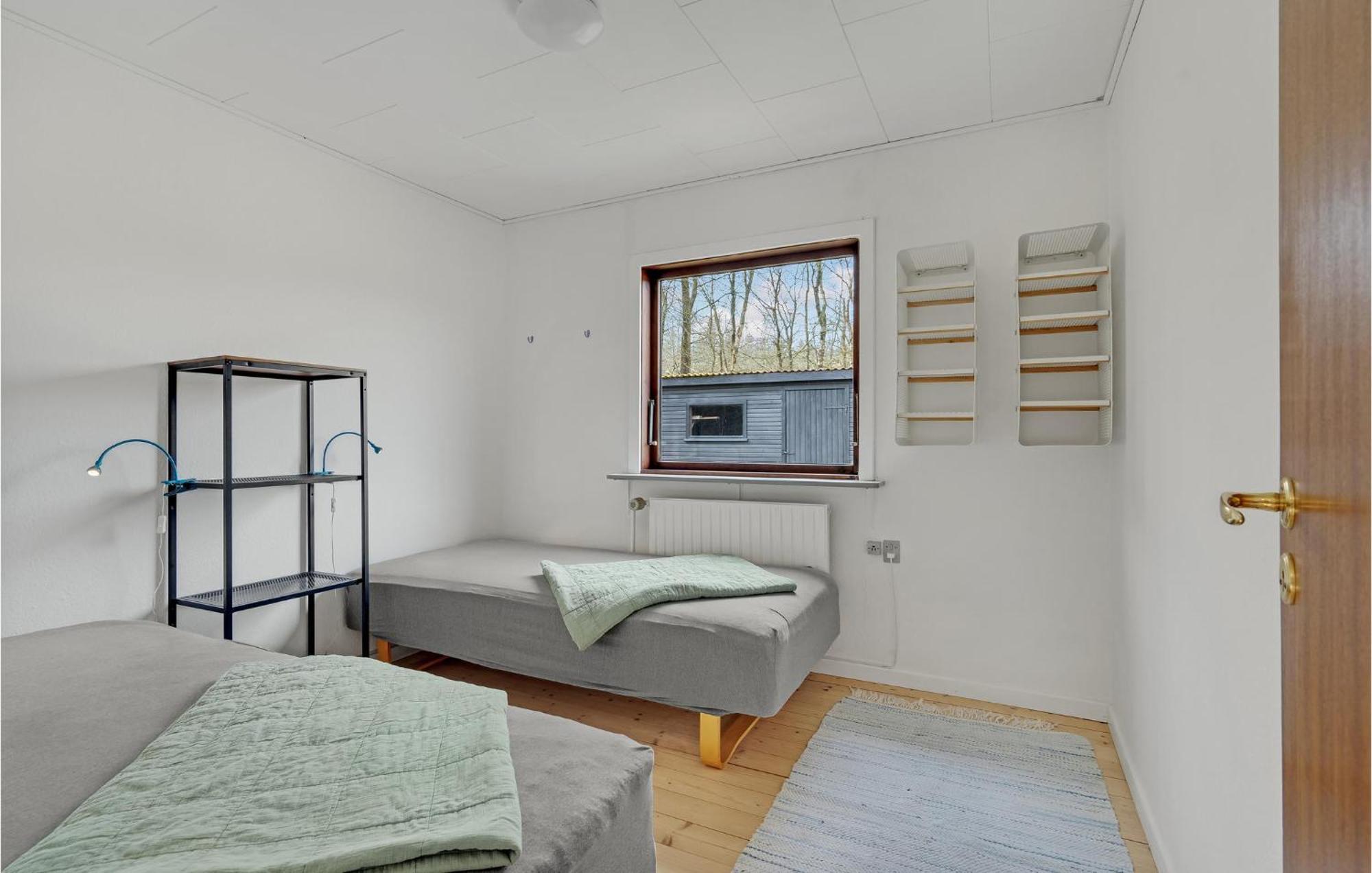 Vakantiehuis Lovely In With Kitchen Randbøl