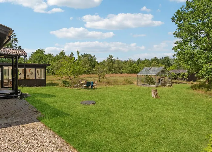 Lovely Home In Randbol With Kitchen