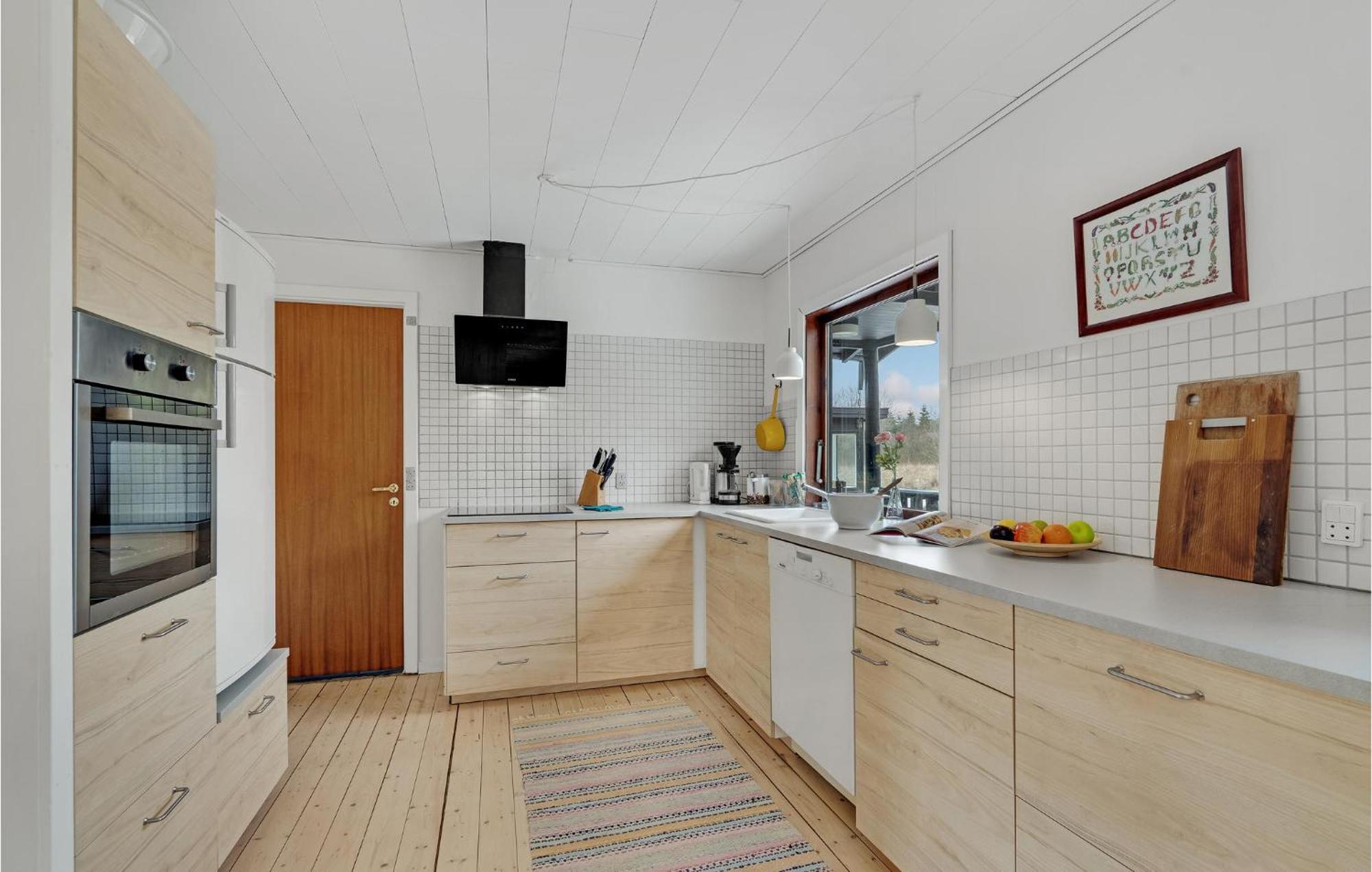 Lovely In With Kitchen Randbol