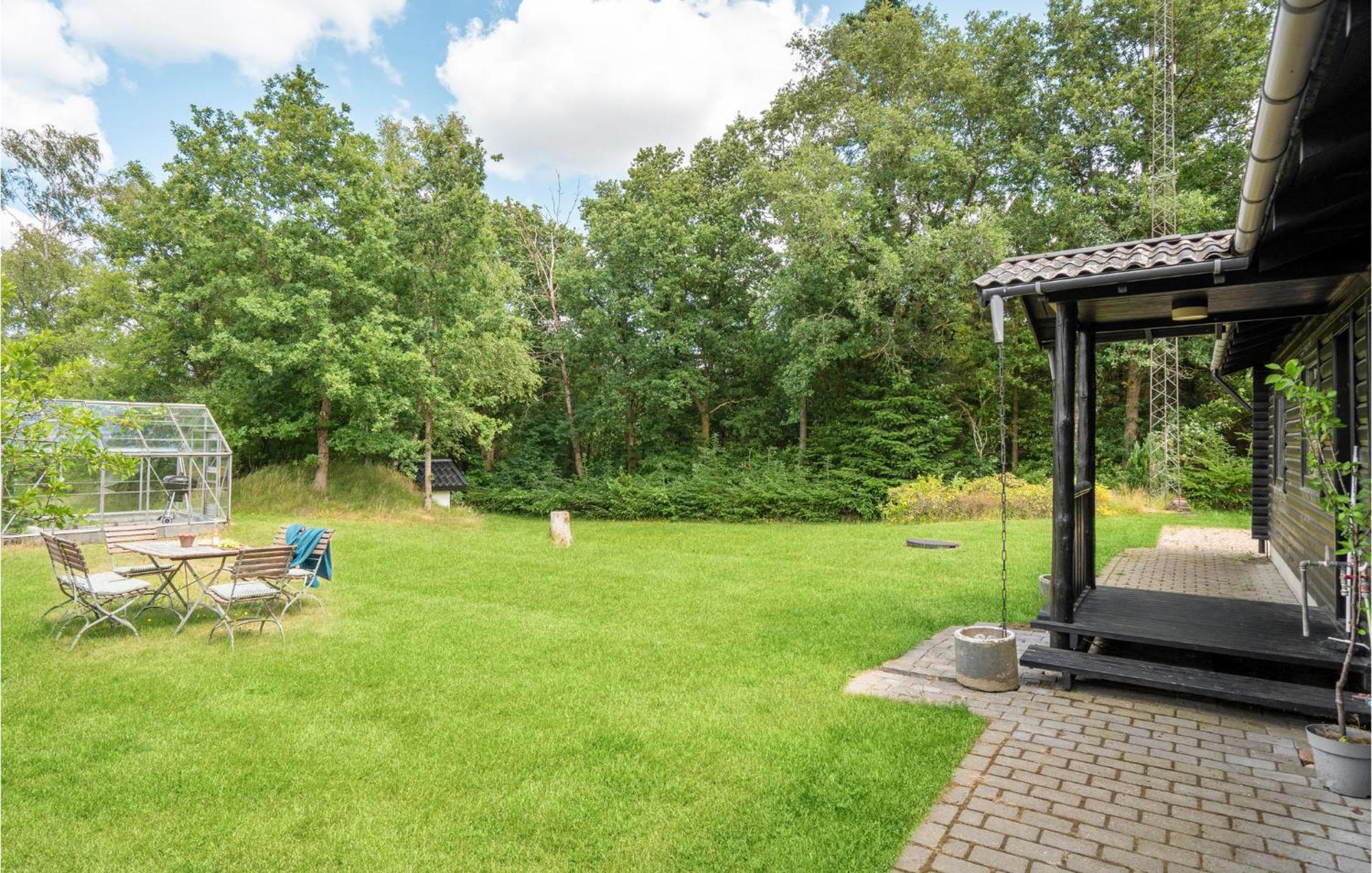 Lovely In With Kitchen Holiday home *